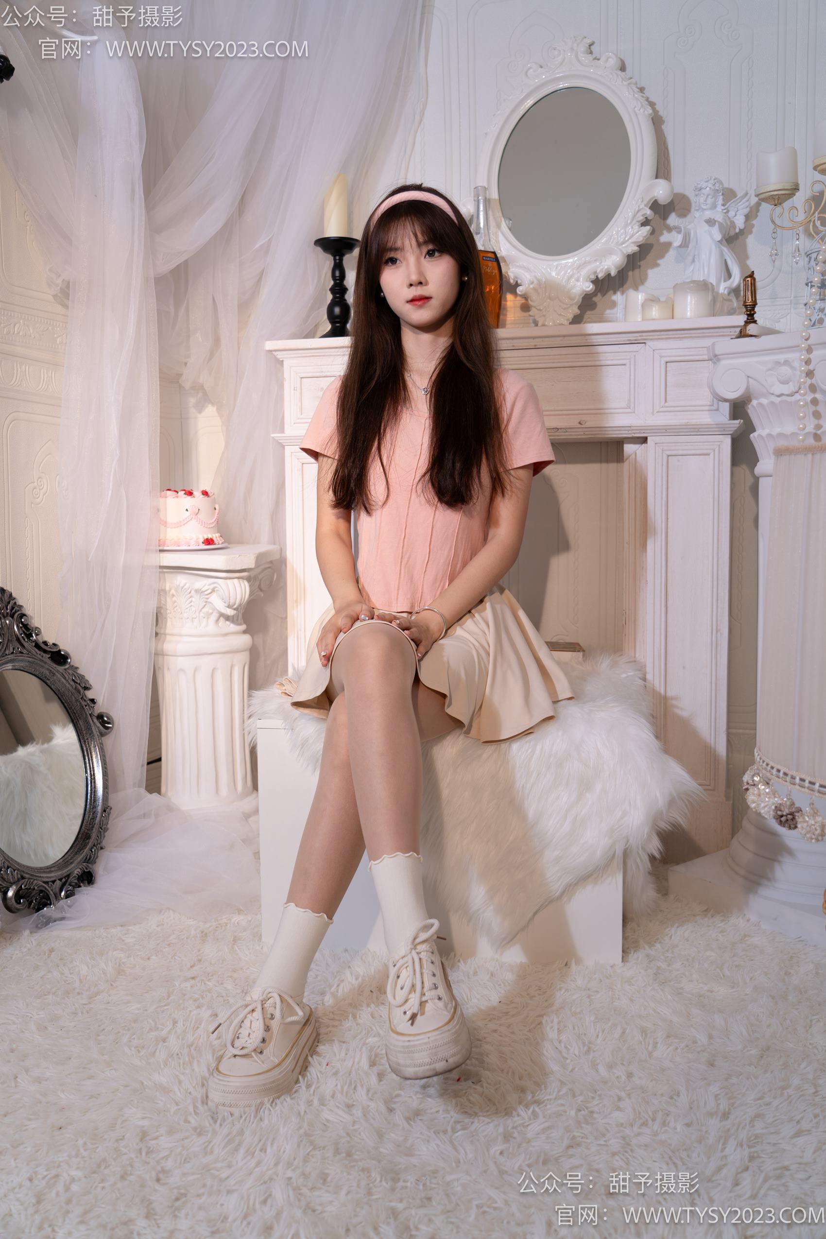 甜予摄影-璇璇帆布鞋、白棉袜、肉丝[143P/1V/8.13GB]