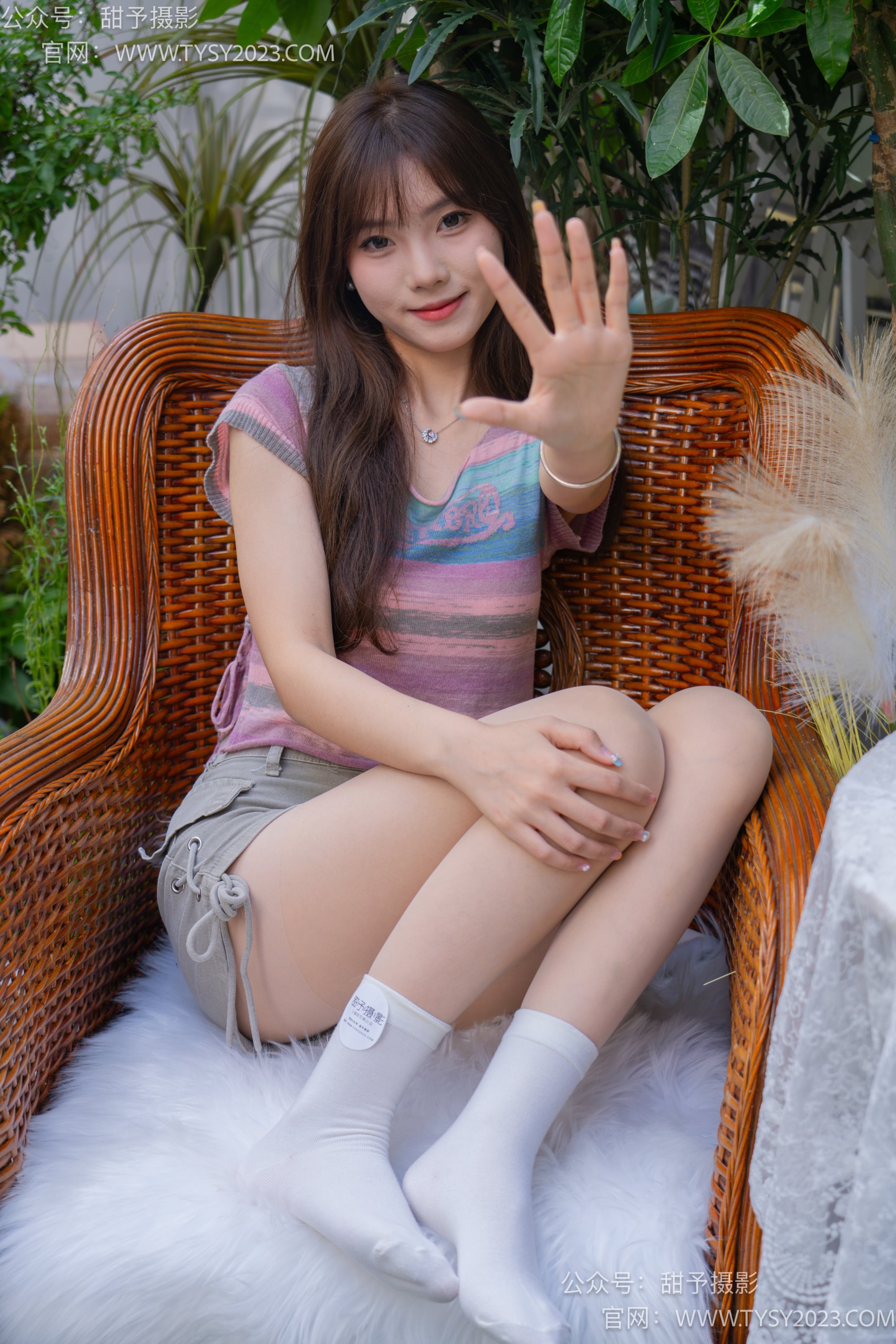 甜予摄影-璇璇板鞋、白棉袜、肉丝、脚尖加固款[132P/2V/10.12GB]