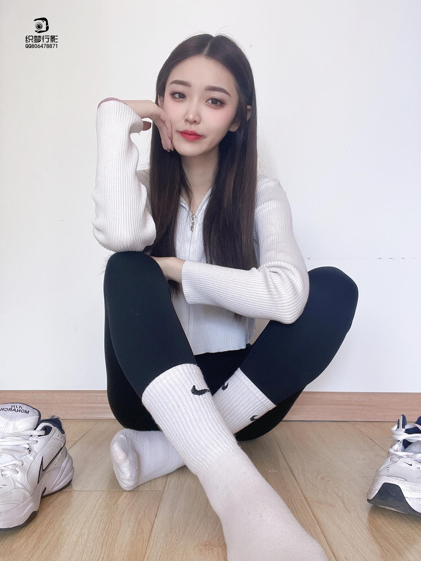 织梦映像-自拍系列第001期[77P/1V/2.10GB]