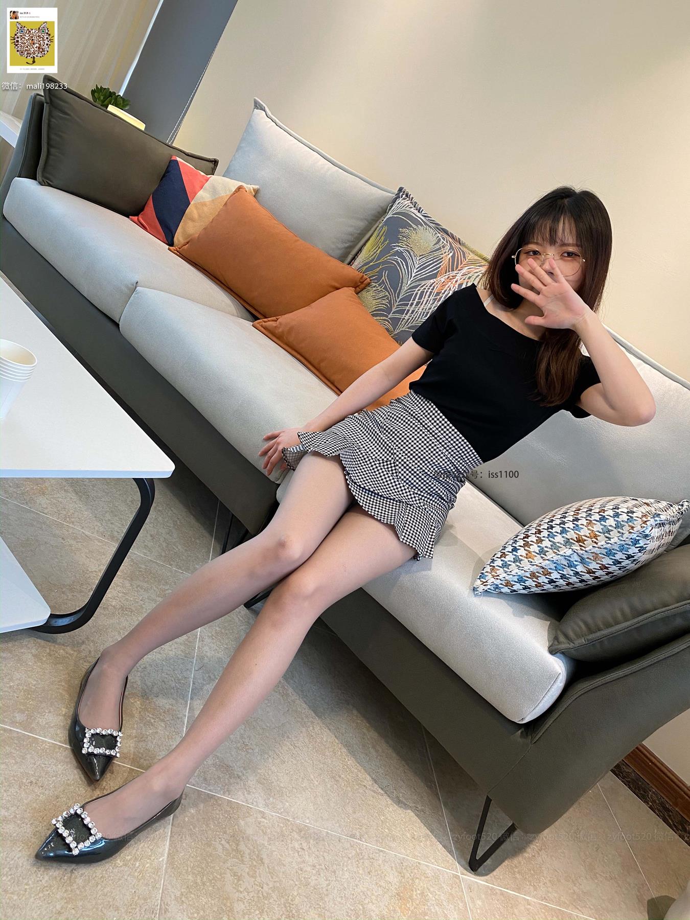 ISS系列-小婷脱丝[90P/1V/770MB]