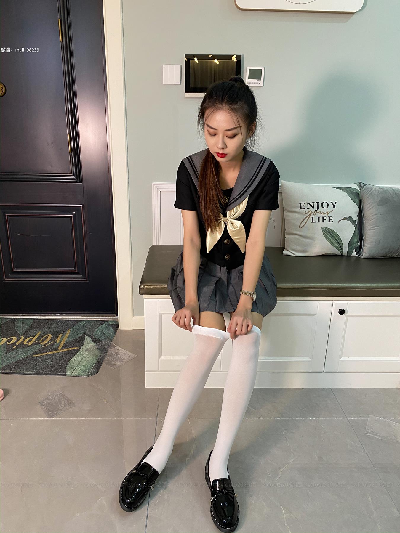 ISS系列-洋洋JK白[56P/327MB]