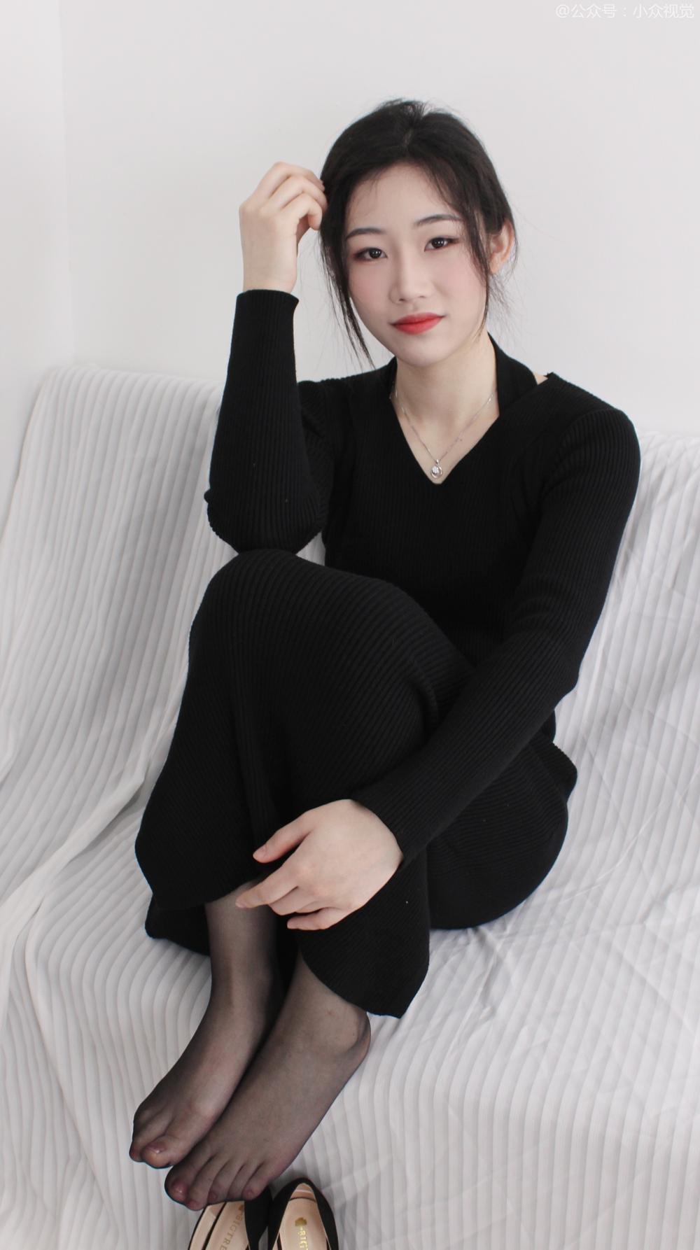 小众视觉-嘤嘤黑色连衣裙[128P/0.98G]