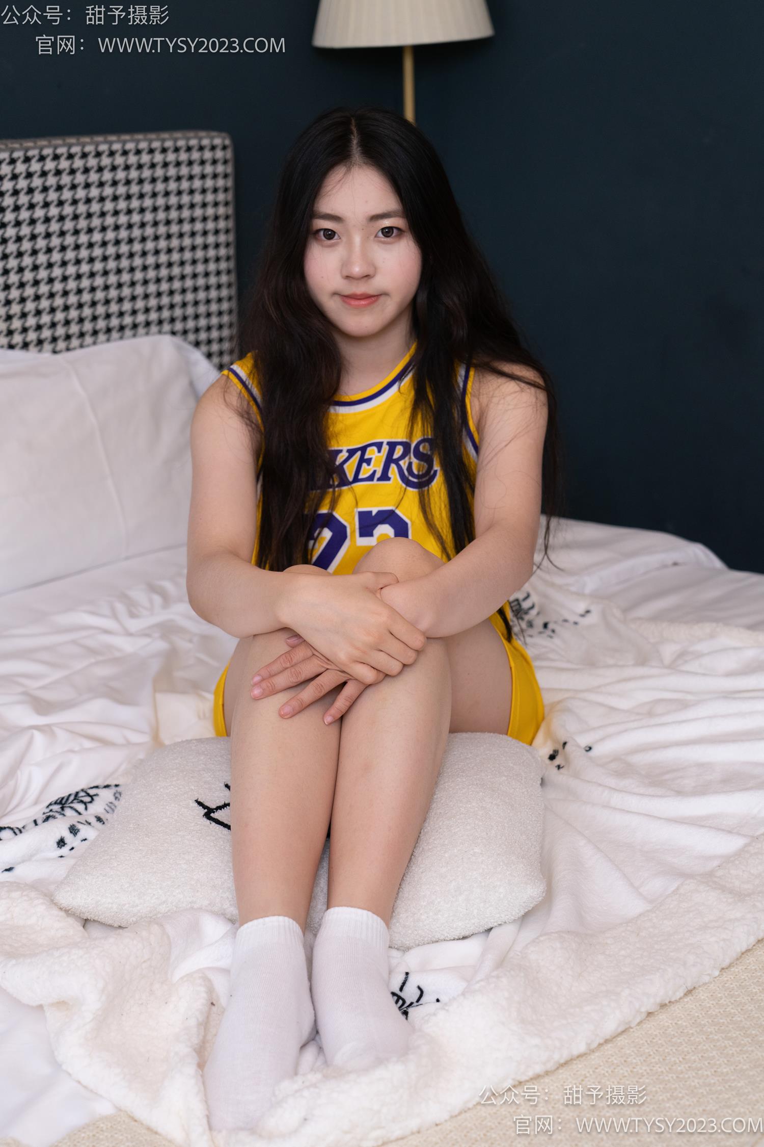 甜予摄影-NO.040小云板鞋、白棉袜[129P/1V/9.80GB]