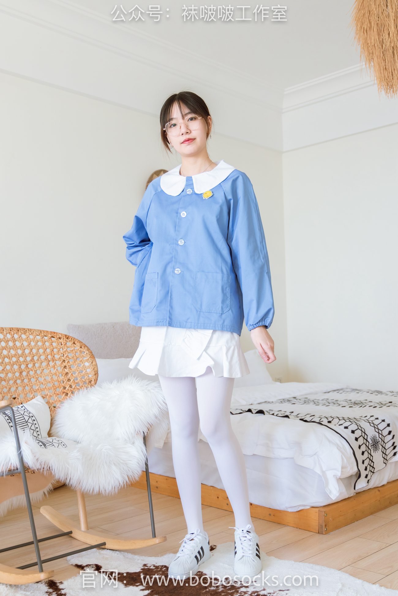 袜啵啵-NO.093小甜豆贝壳头、厚白丝[132P/1V/5.96GB]