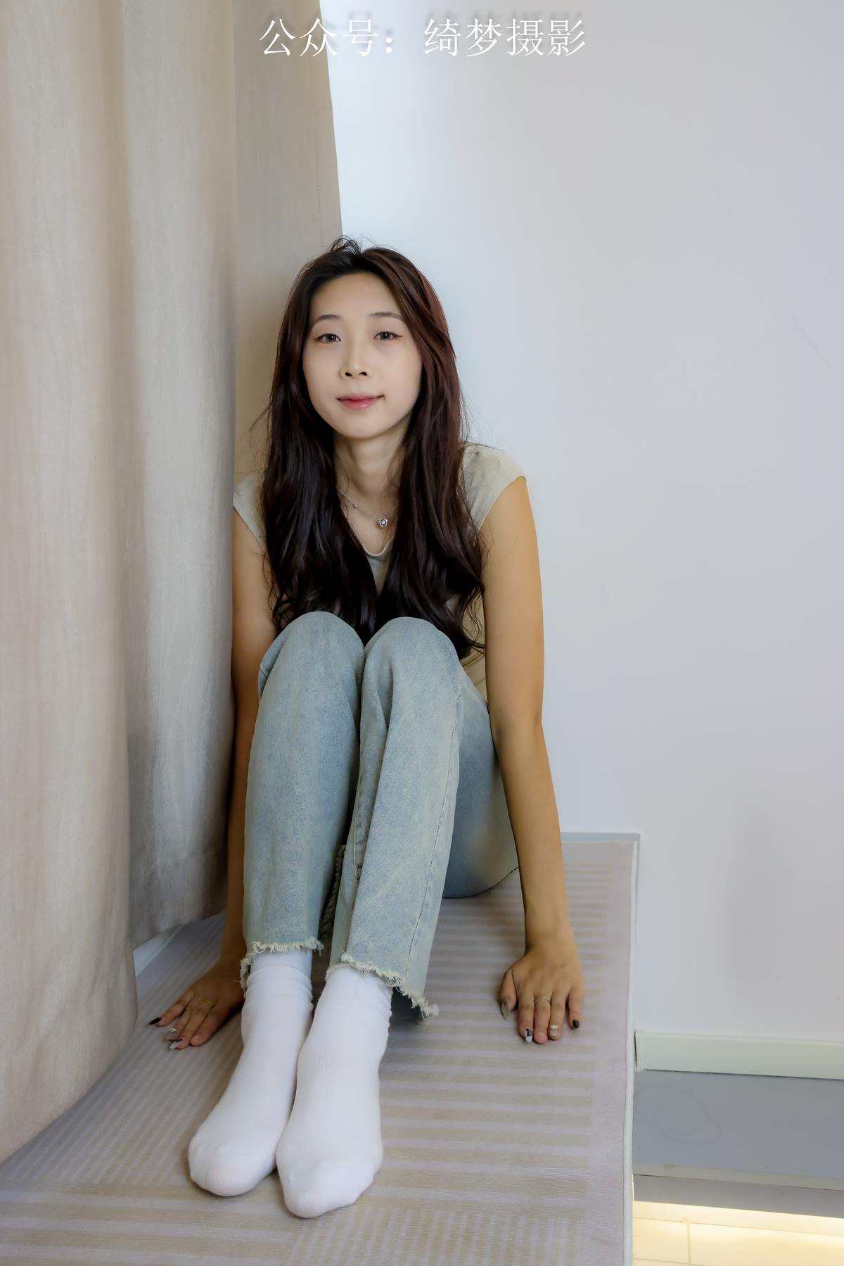 绮梦摄影-秋月珍藏无修无水印版[660P/2V/17.2GB]