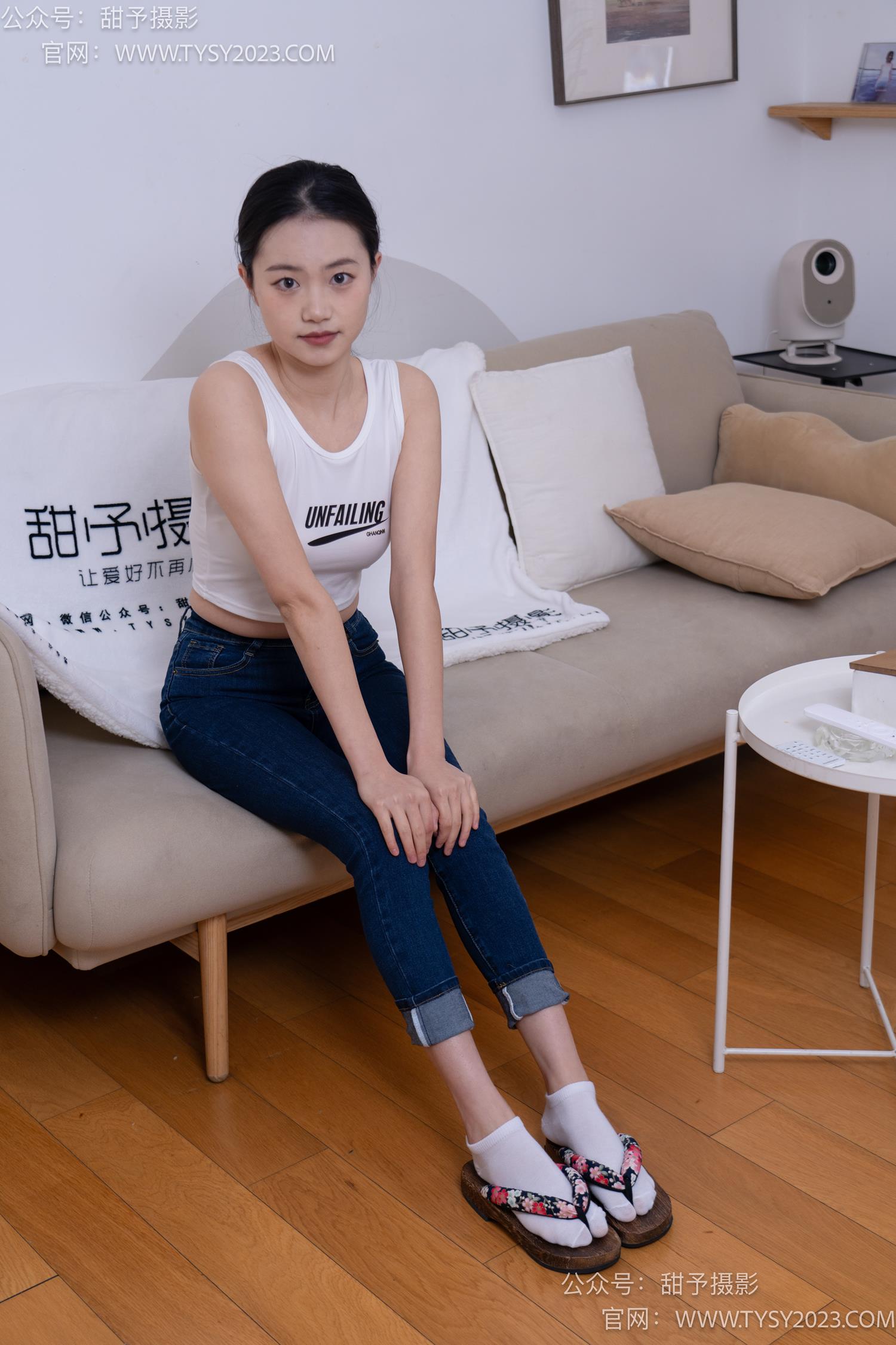 甜予摄影-NO.069齐齐短靴、人字拖、短白棉袜、长白棉袜、裸足[167P/2V/11.4GB]