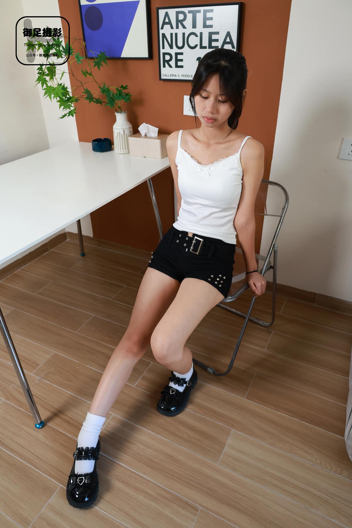 御足摄影-随遇而安[110P/1V/4.23GB]