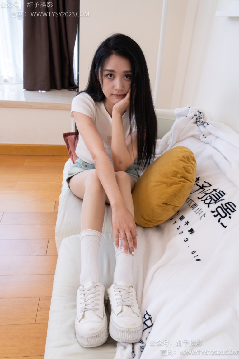 甜予摄影-澜澜板鞋、白棉袜、肉丝（脚尖加固款）（完整版）[130P/2V/10.72GB